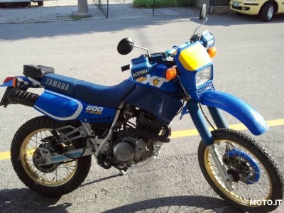 XT600_blu.jpg